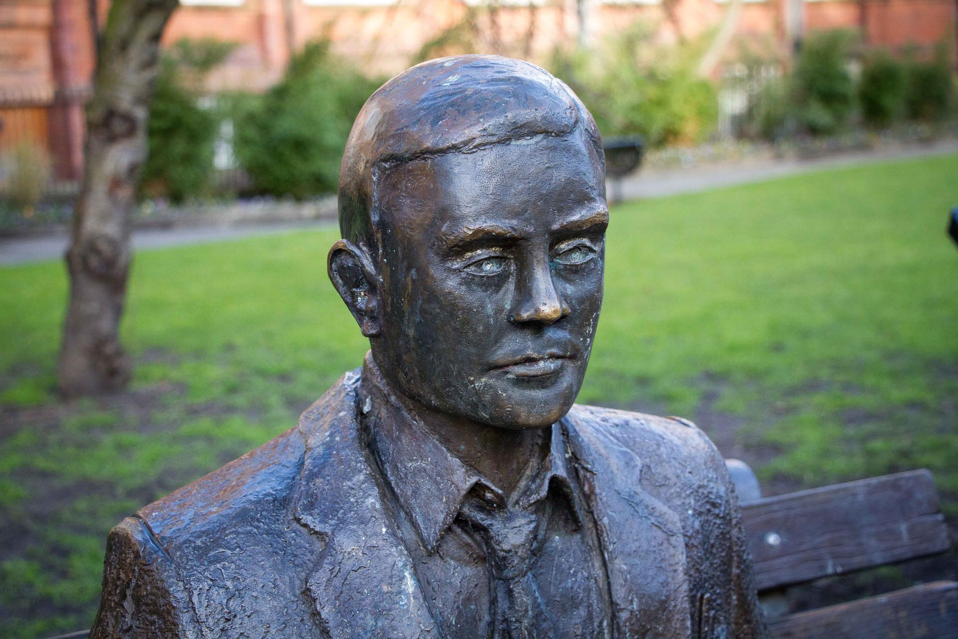 Alan Turing statue in Manchester. Image by philcurtis from Pixabay 