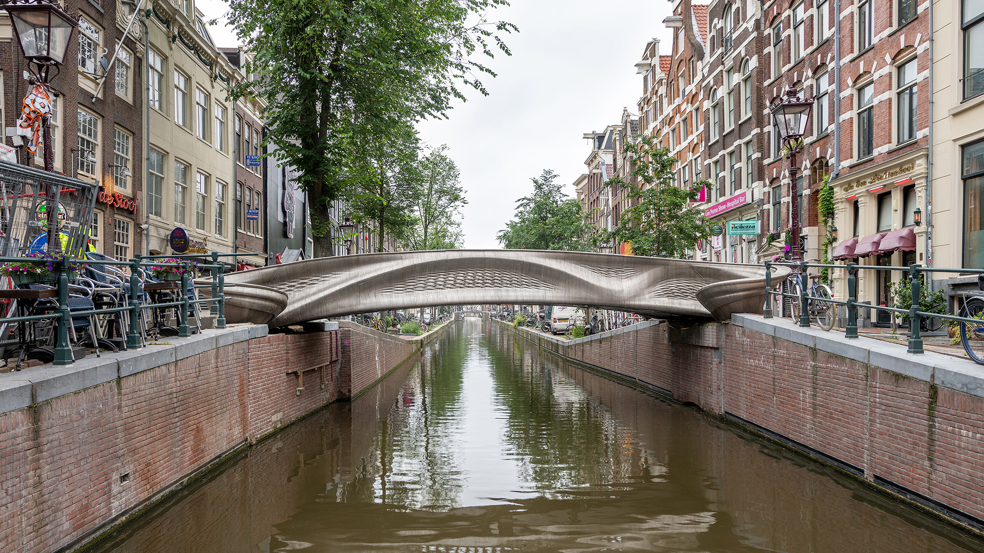 The 3D printed bridge installed in Amsterdam